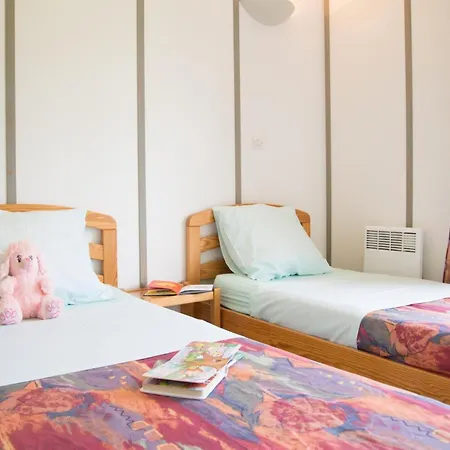 1 Les De Booz 4-6 Personnes Chalet