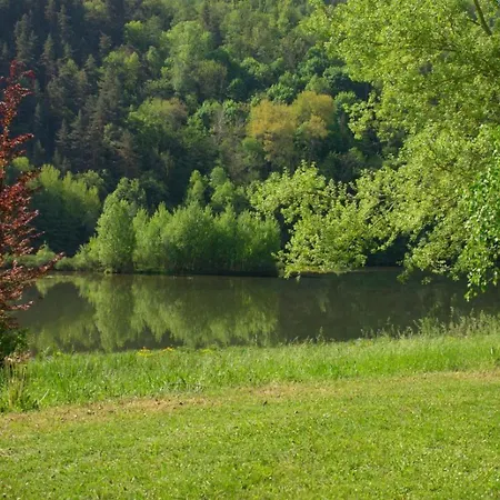 Chalet 1 Les De Booz 4-6 Personnes Saint-Germain-du-Teil